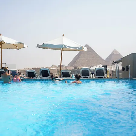 Pyramid Front Hotel-2