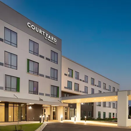 Courtyard By Marriott Memphis East Galleria-3