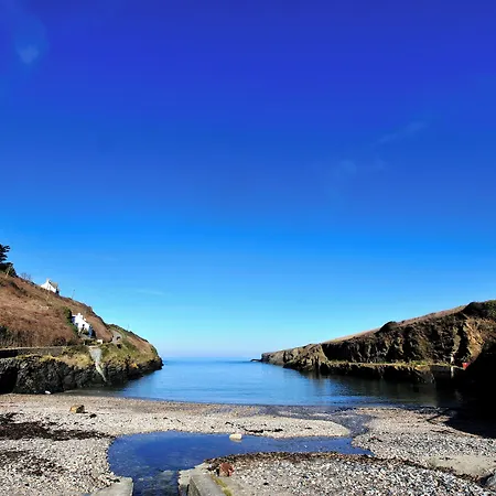 Port Gaverne Hotel-2