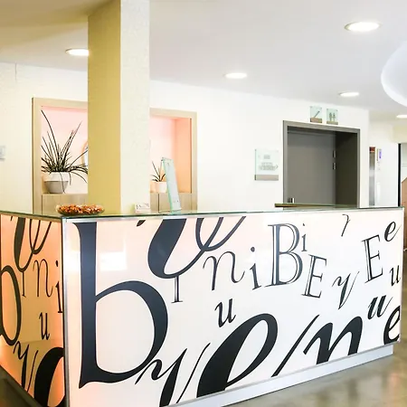 Hotel Anne De Bretagne-2