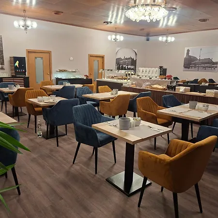 Hotel Cascade-2
