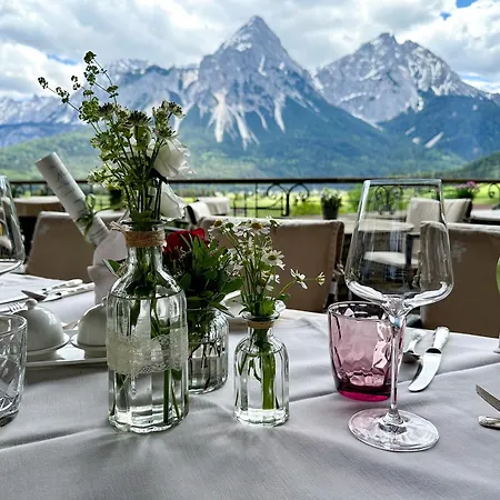 Hotel Post Lermoos Superior-3