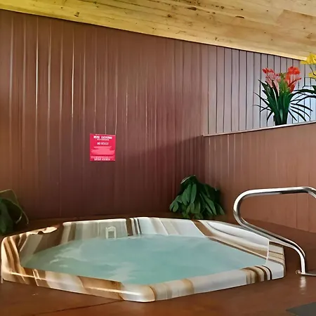 Sandpoint Inn-2