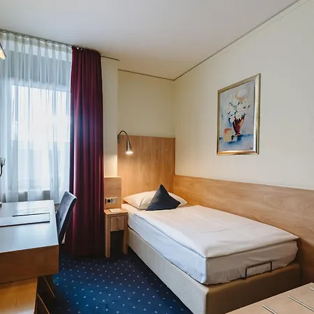 Hotel Gustav-Stresemann-Institut-2