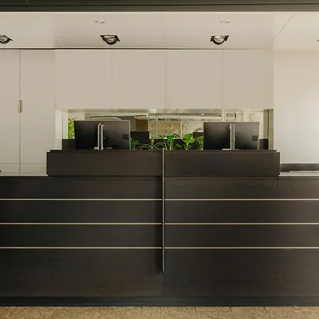 Crown Hotel Eindhoven Centre-3