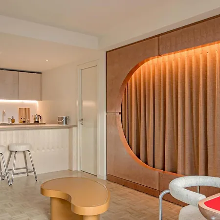 The Standard, Brussels-3