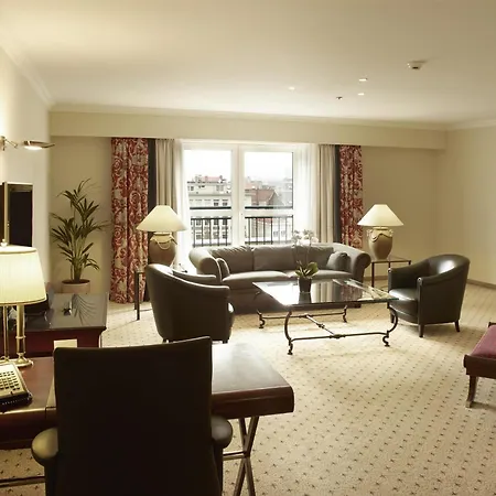 Hilton Antwerp Old Town-2