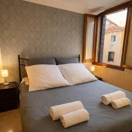 Zen Accommodations Rialto-3