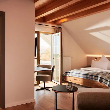 Landhotel Haringerhof mit Saunawelt und Naturbadeteich-2