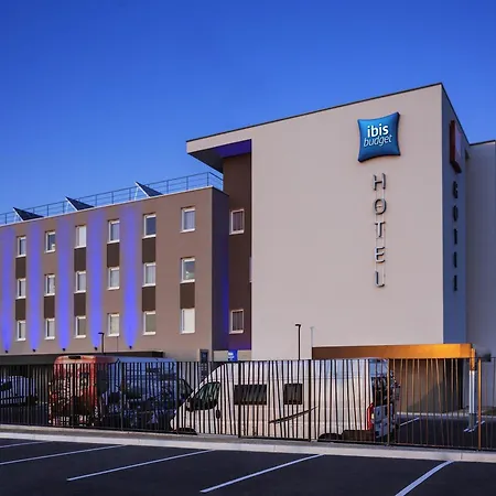 Ibis Budget Sens-3