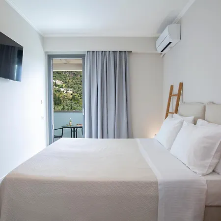 Zisis Suites-3