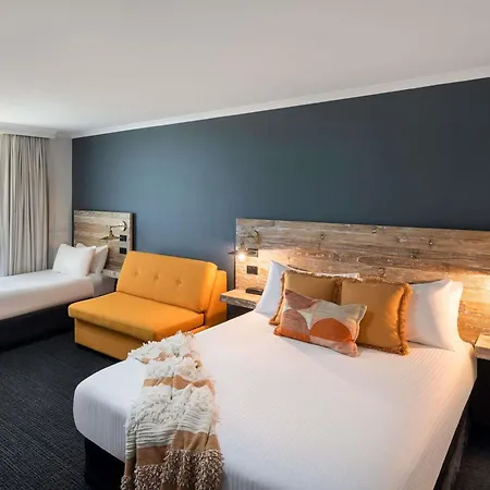 Ibis Styles Orange-3