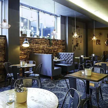Novotel Liverpool Centre-2
