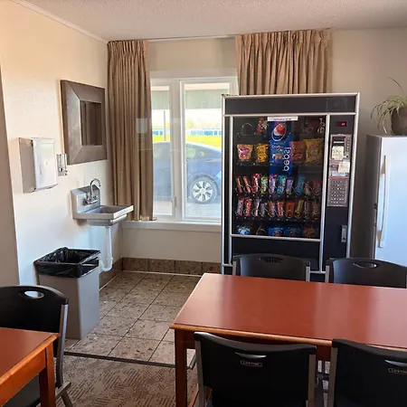 East Grand Inn Grand Forks Nd I 29-3