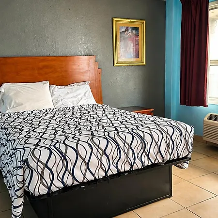 Blue Way Inn & Suites Wichita East-2