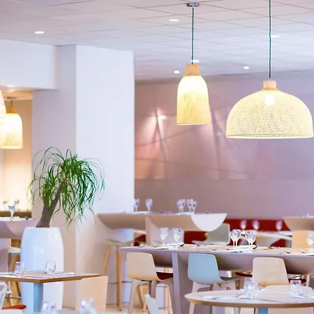 Ibis Styles Toulon Centre Port-2