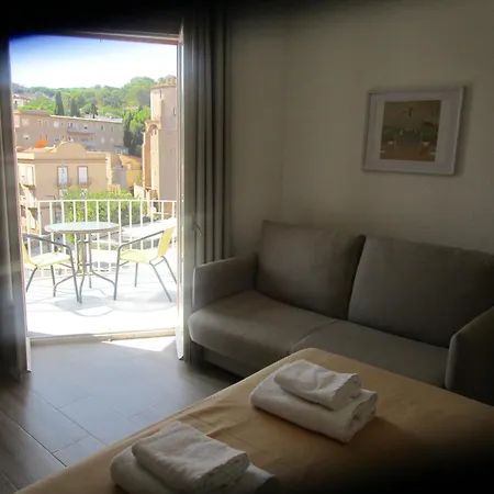 Hotel Apartaments Gesoria Porta Ferrada-3