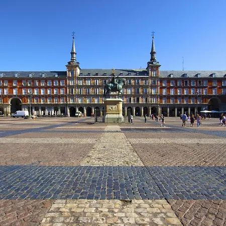 Crowne Plaza Madrid - Centre Retiro by IHG-3