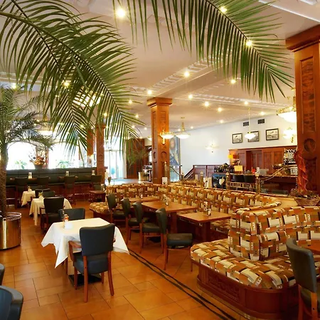 Hotel Avion-2