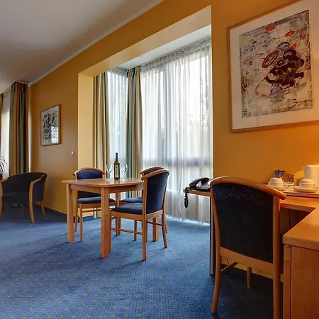 Centro Park Hotel Berlin-Neukoelln-3