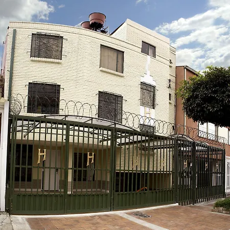 ApartaHotel Los Alcazares-2