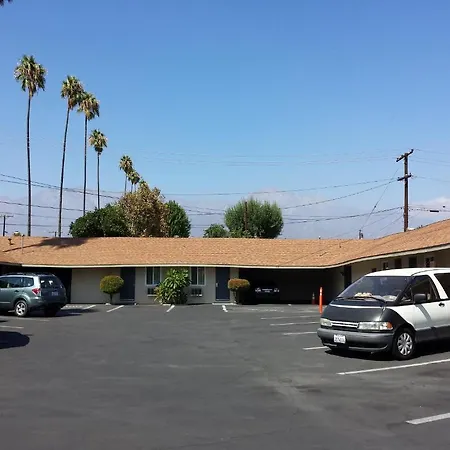 New Kansan Motel-3