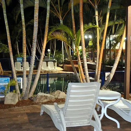 Club Surfers-3