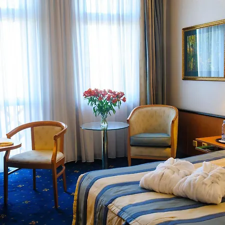 Hotel Roma-3