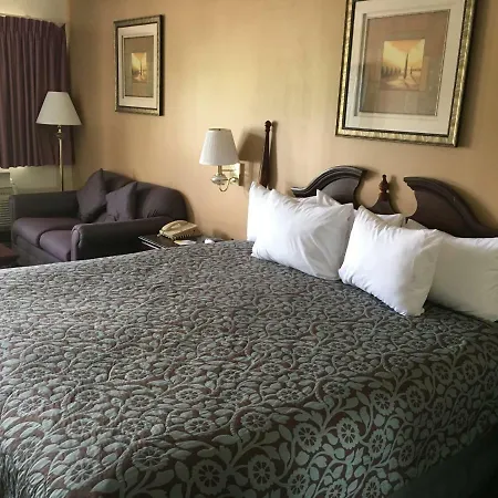 Days Inn By Wyndham Picayune-3