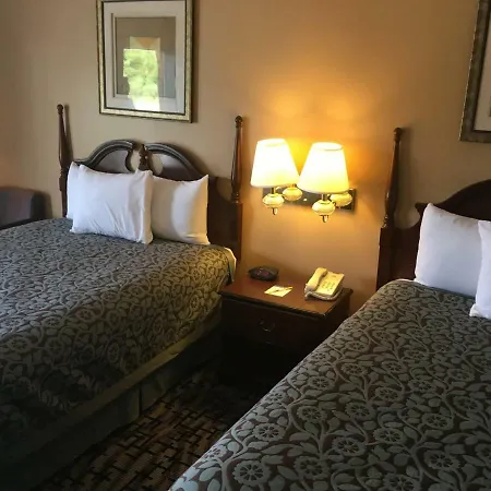 Days Inn By Wyndham Picayune-2