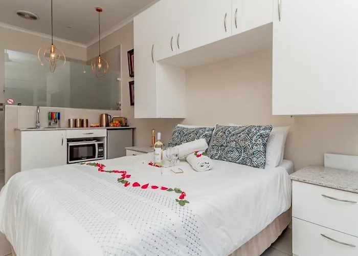 Sea Breeze Guest House Bloubergstrand