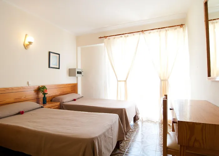 Hostal Montesol Cala Ratjada 