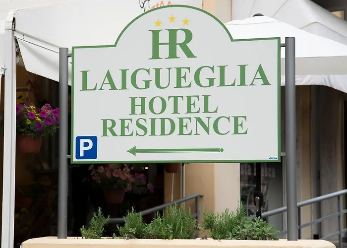 Hotel Residence Laigueglia free parking