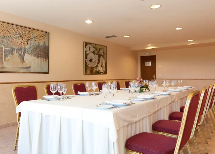 Hotel Ciudad de Burgos Rubena  Burgos