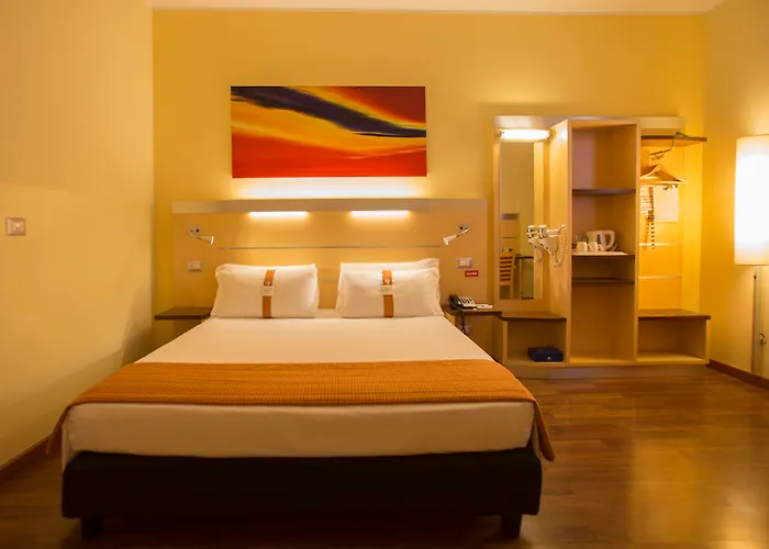 Holiday Inn Express Milan-Malpensa Airport By Ihg Somma Lombardo