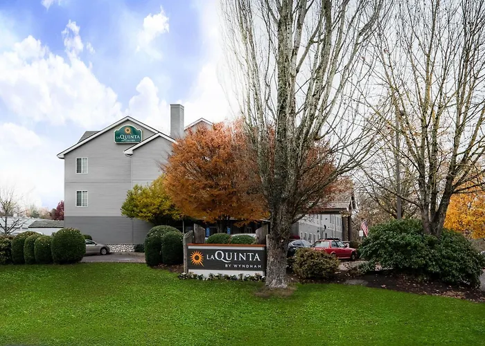 La Quinta By Wyndham Eugene