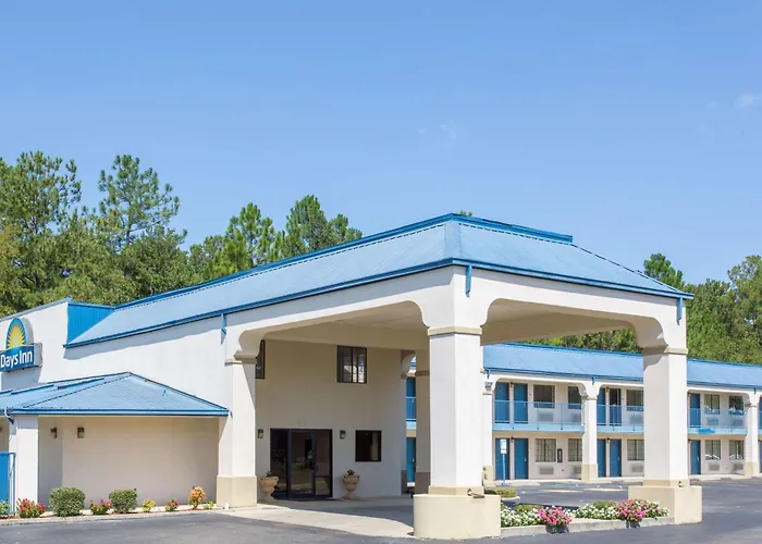 Days Inn By Wyndham Picayune