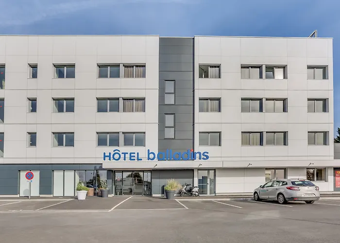 B&B HOTEL Caen Mémorial Saint-Contest