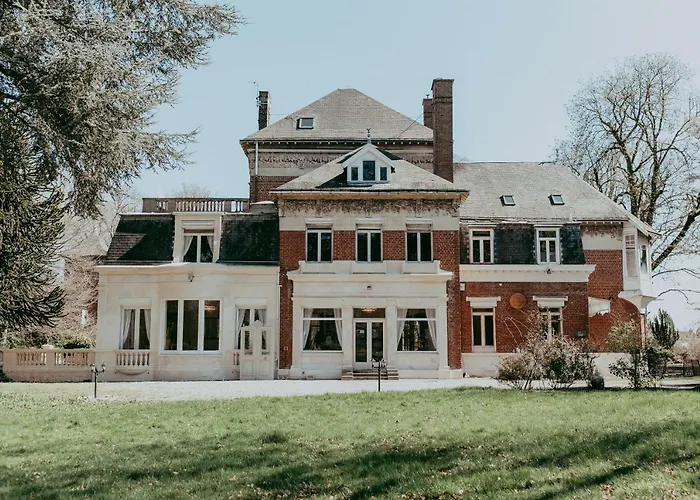 Hotel Manoir Les Cedres à Corbehem