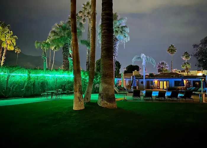 Vista Grande Resort - A Gay Men'S Resort