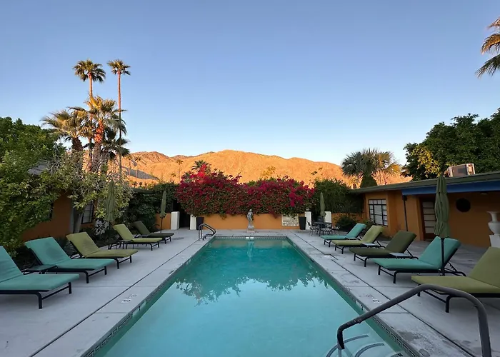 Vista Grande Resort - A Gay Men'S Resort