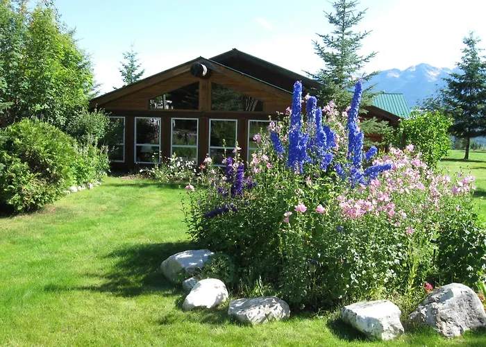 Whitewater Lodge Golden