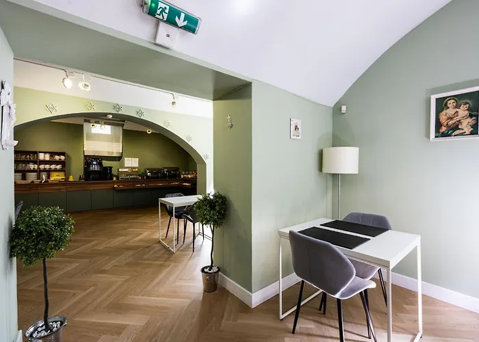 Home Aparthotel