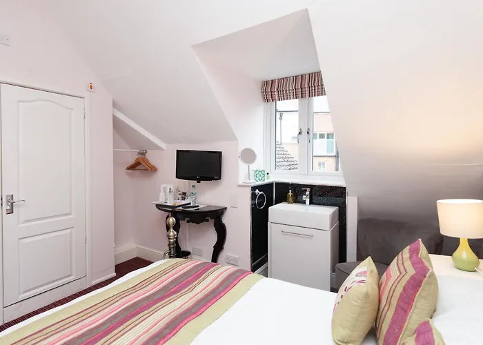 The Ravenswood B&B