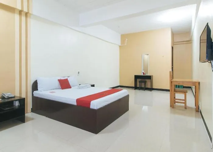 Reddoorz Near Sm City Muntinlupa Manila