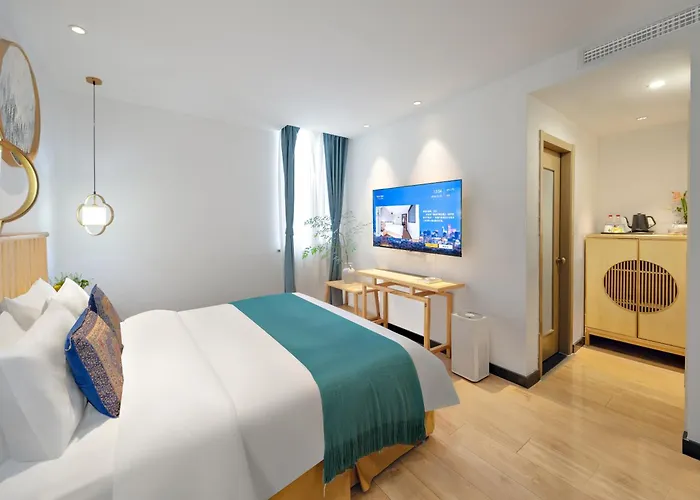 Hotel Aaliyah Nan Luo Gu Xiang Wang Fu Jing Houhai Branch