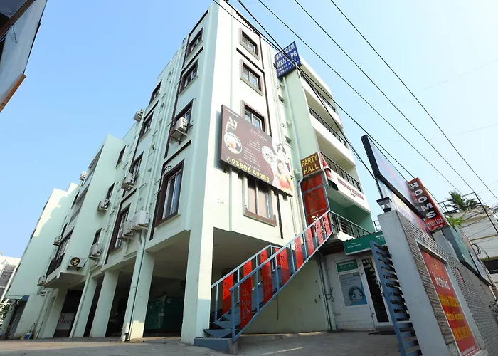 Hotel Starlight Chennai Near Dlf,L&T,Miot,Tradecenter,Ramachandra Medical Coll