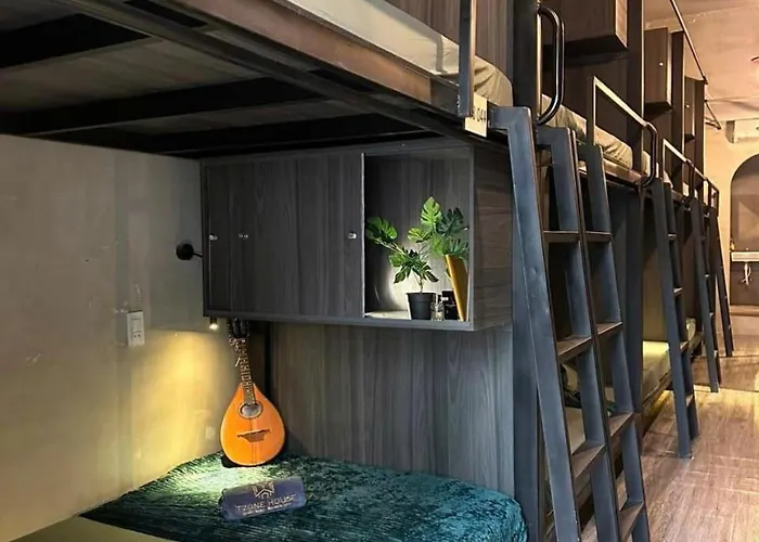 Tzone'S Hostel - Quiet Place