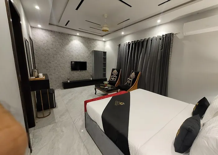 Palm Tree Executive Hotel Lahore