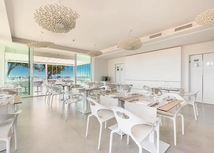 Perla Saracena Hotel & Restaurant
